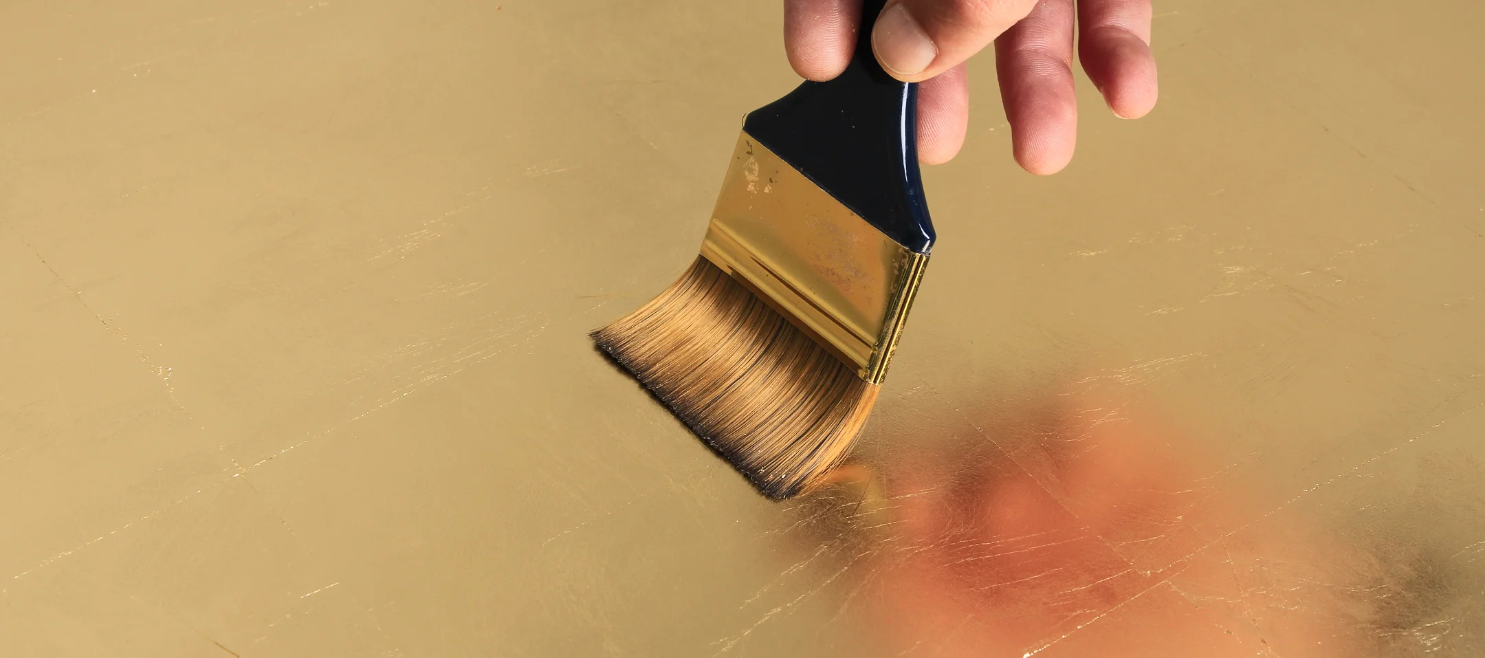 Luxury Honeycomb Wall Mirror with hexagonal gold-leaf frame, decorative designer mirror inspired by nature’s geometry for elegant modern interiors.