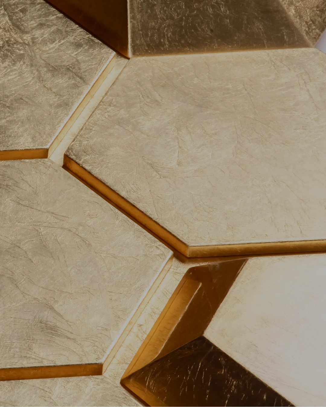 Luxury Honeycomb Wall Mirror with hexagonal gold-leaf frame, decorative designer mirror inspired by nature’s geometry for elegant modern interiors.